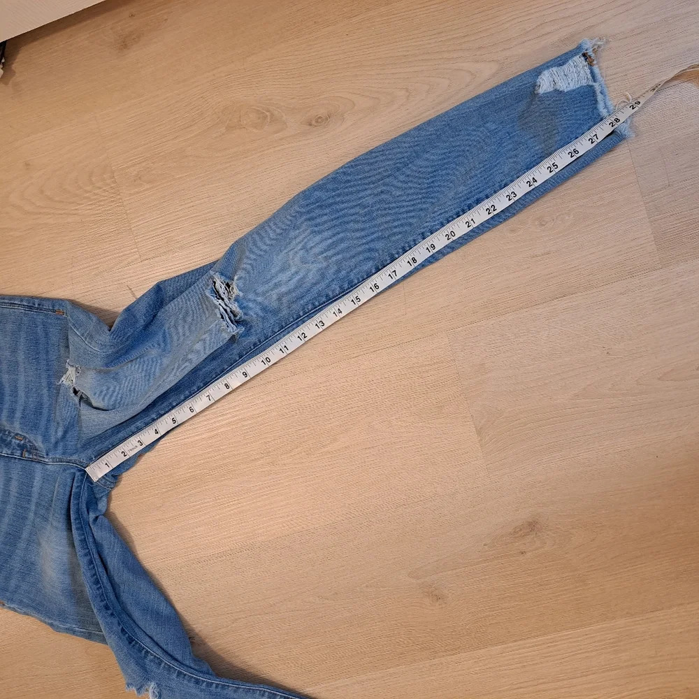 Madewell 9" High-Rise Medium Wash Distressed Hem Stretch Skinny Jeans Size 26 - Picture 8 of 9